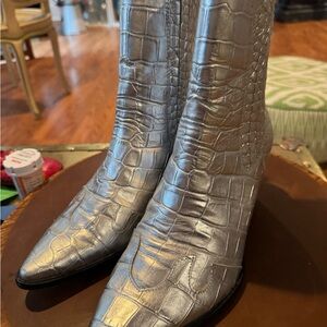 Matisse Silver Crocodile-Patterned Heeled Boots